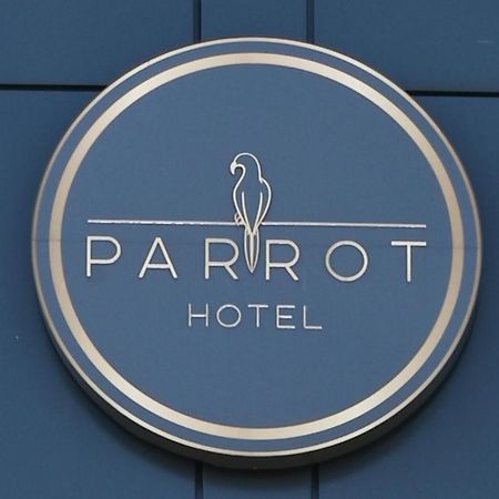 Hotel Parrot Raszyn Kültér fotó