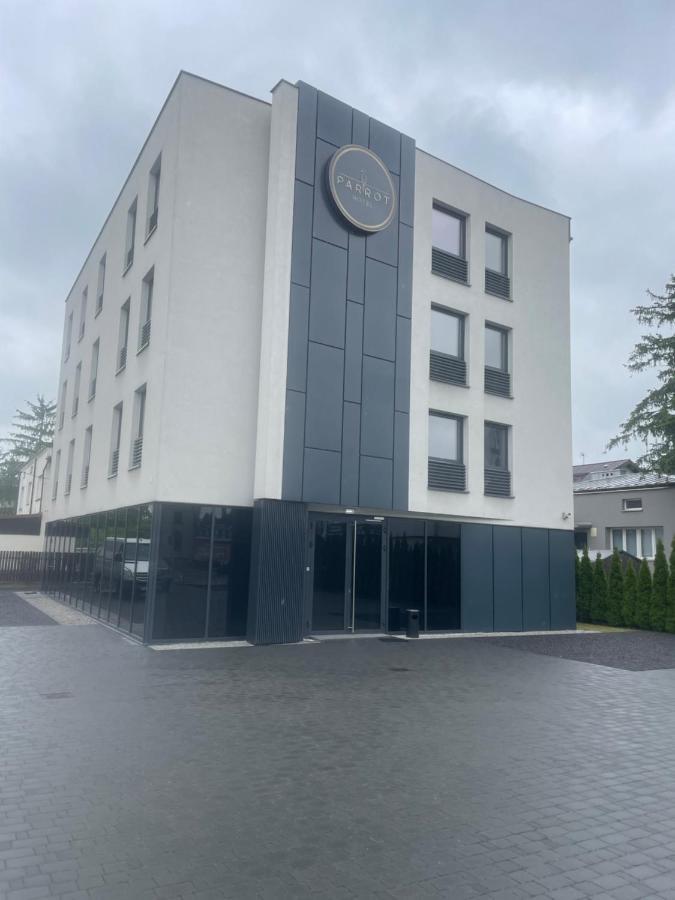 Hotel Parrot Raszyn Kültér fotó